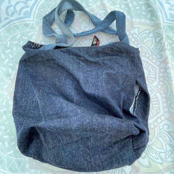 THE WALKING DEAD BLUE JEANS DENIM  REVERSIBLE BAG PURSE - Picture 8 of 13